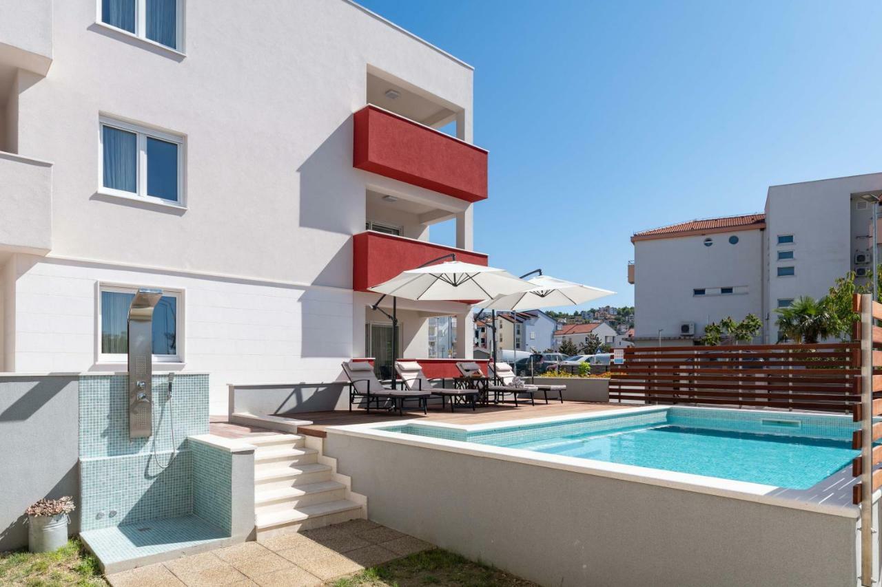 Apartment House Ivan John Podstrana Bagian luar foto
